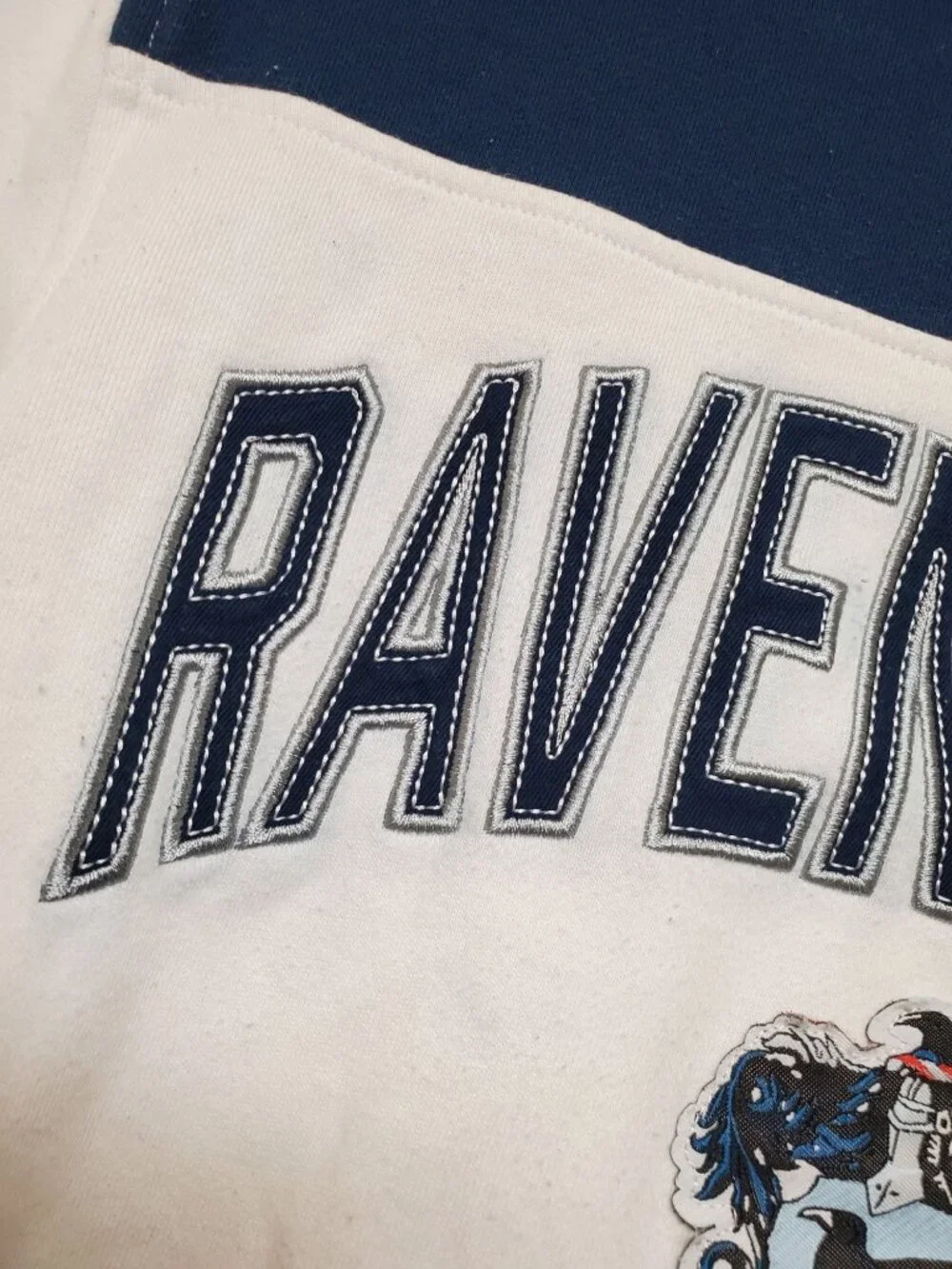 Universal Studios Wizarding World of Harry Potter Ravenclaw Sweatshirt Size S